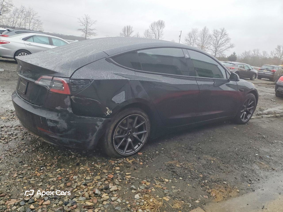 Tesla Model 3 2022