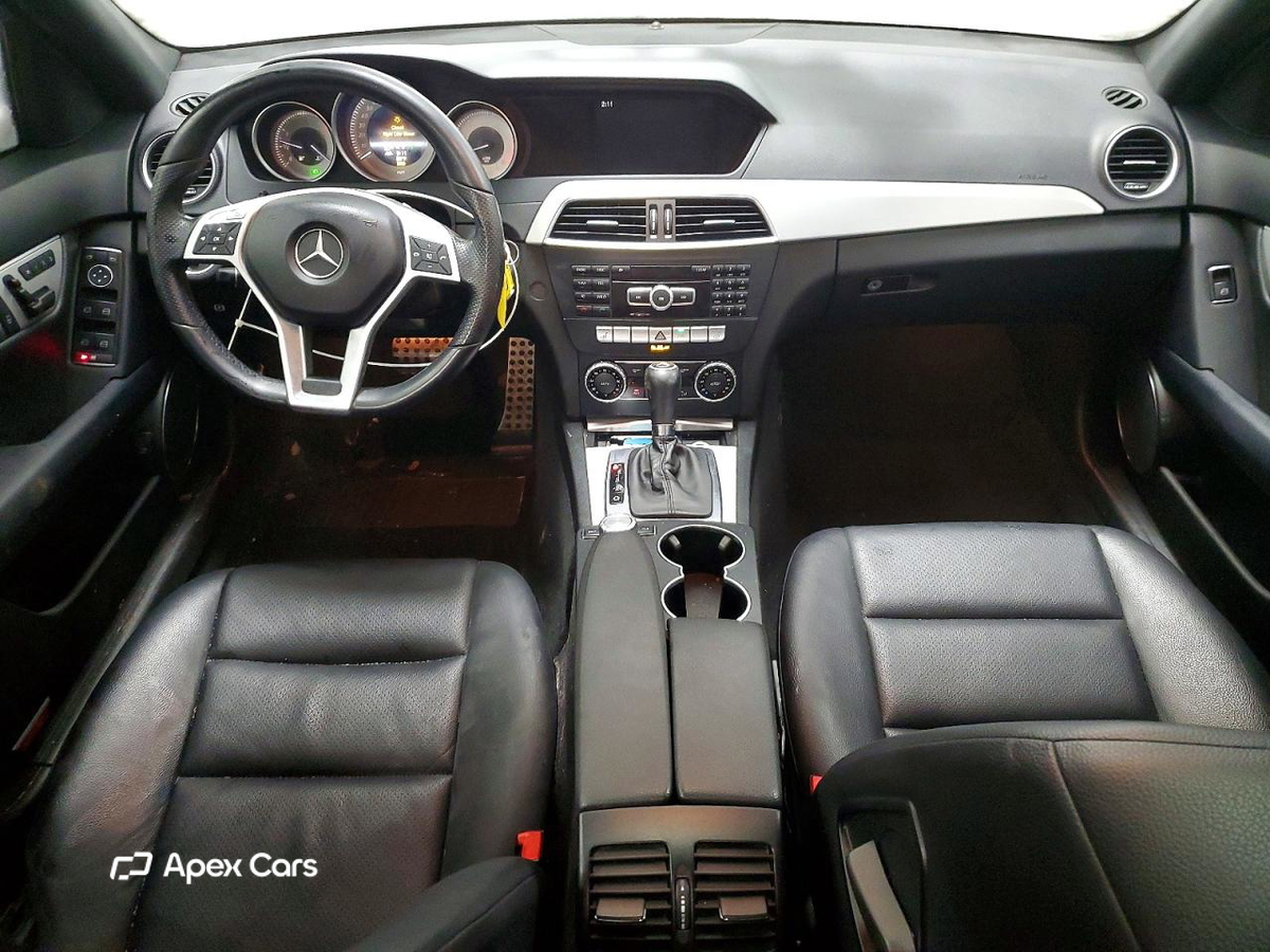 Mercedes-Benz  2013