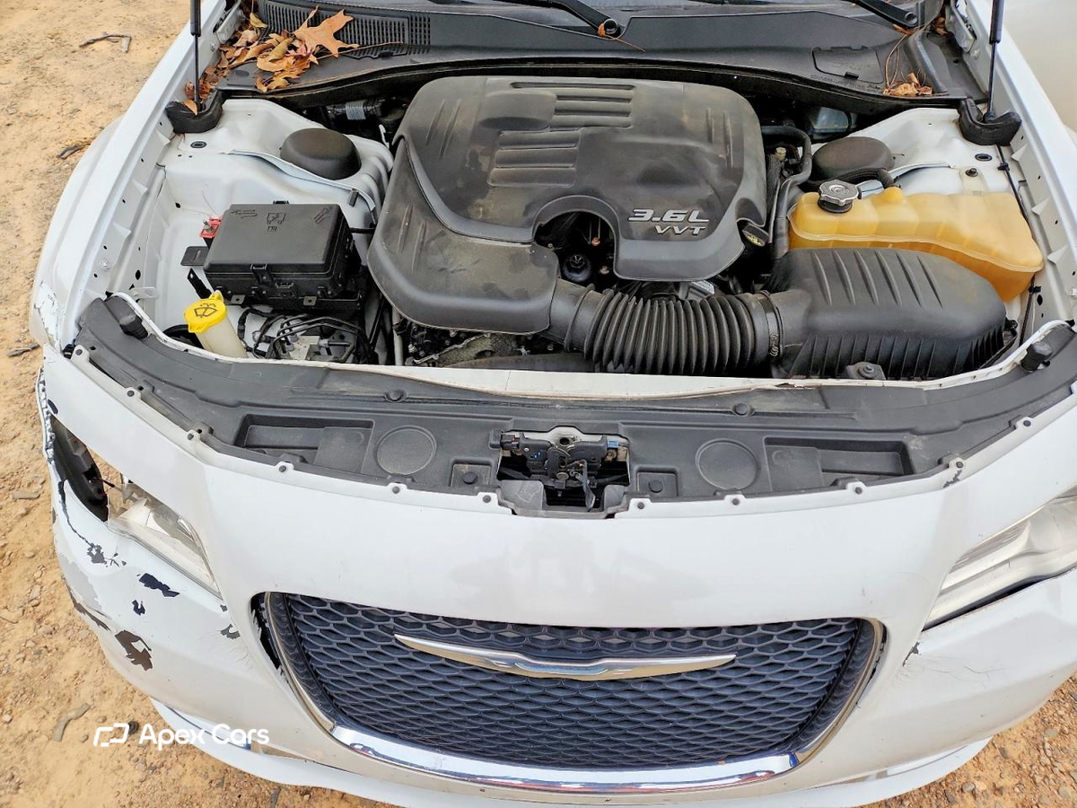 Chrysler 300 2016