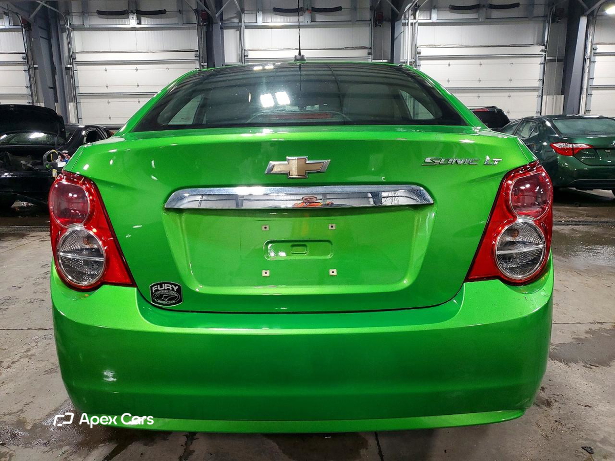 Chevrolet Sonic 2015