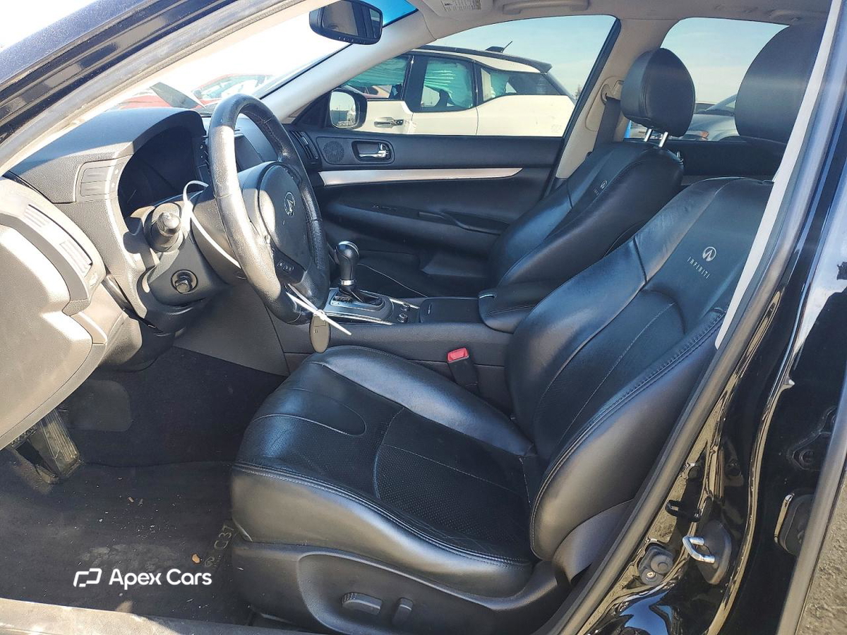 Infiniti G 2012