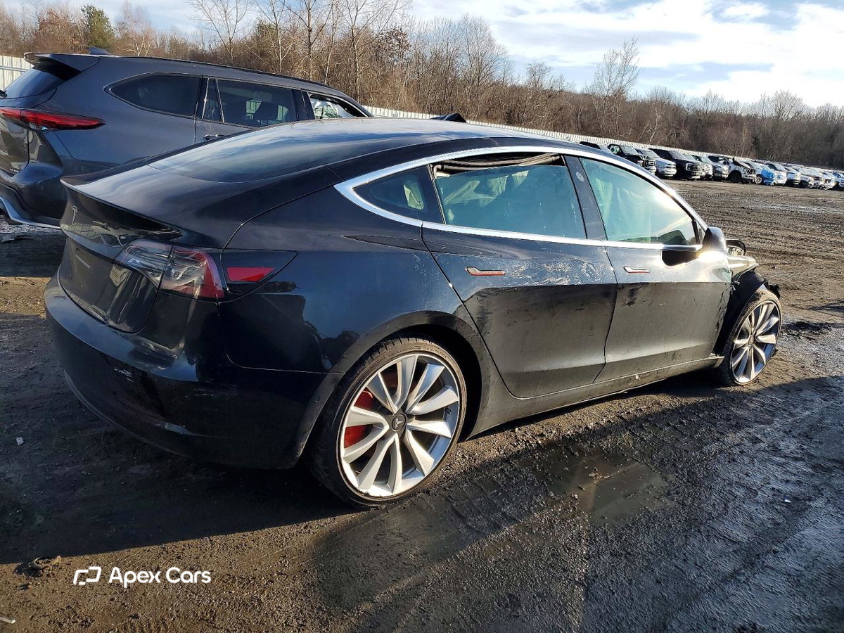 Tesla Model 3 2018