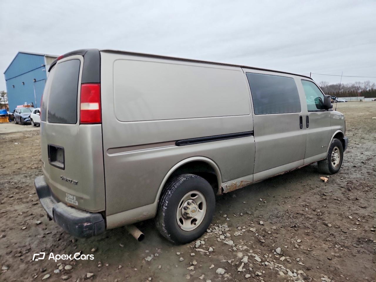 Chevrolet Express 2003