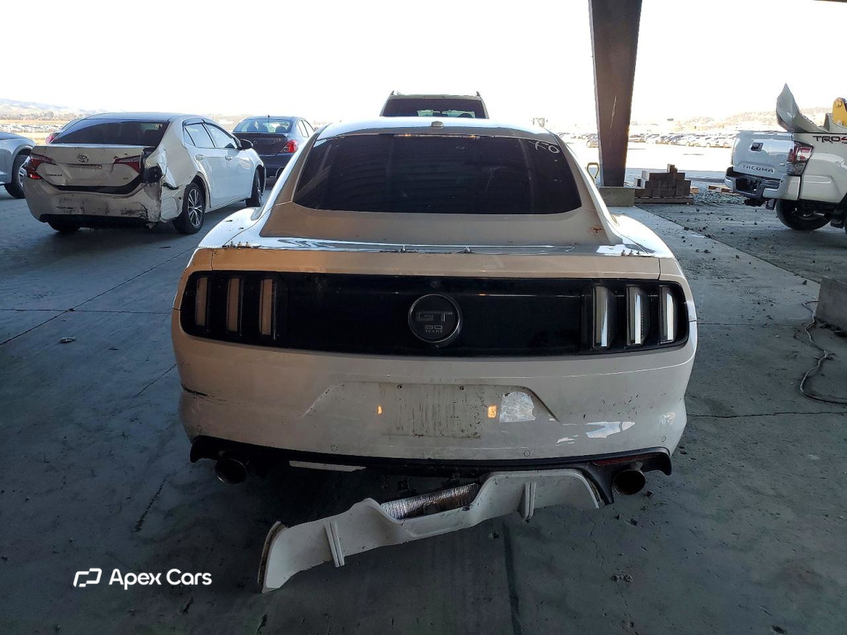 Ford Mustang 2015