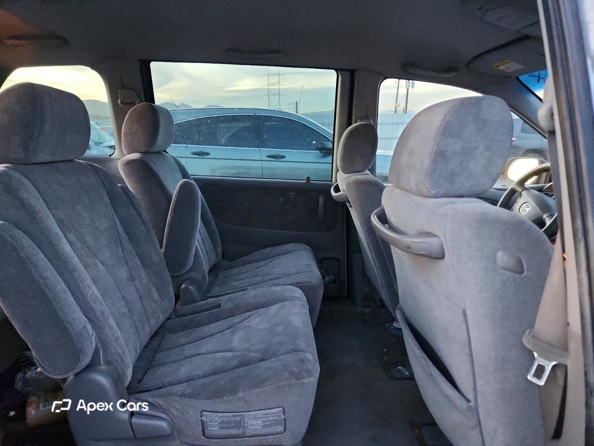 Mazda MPV 2003