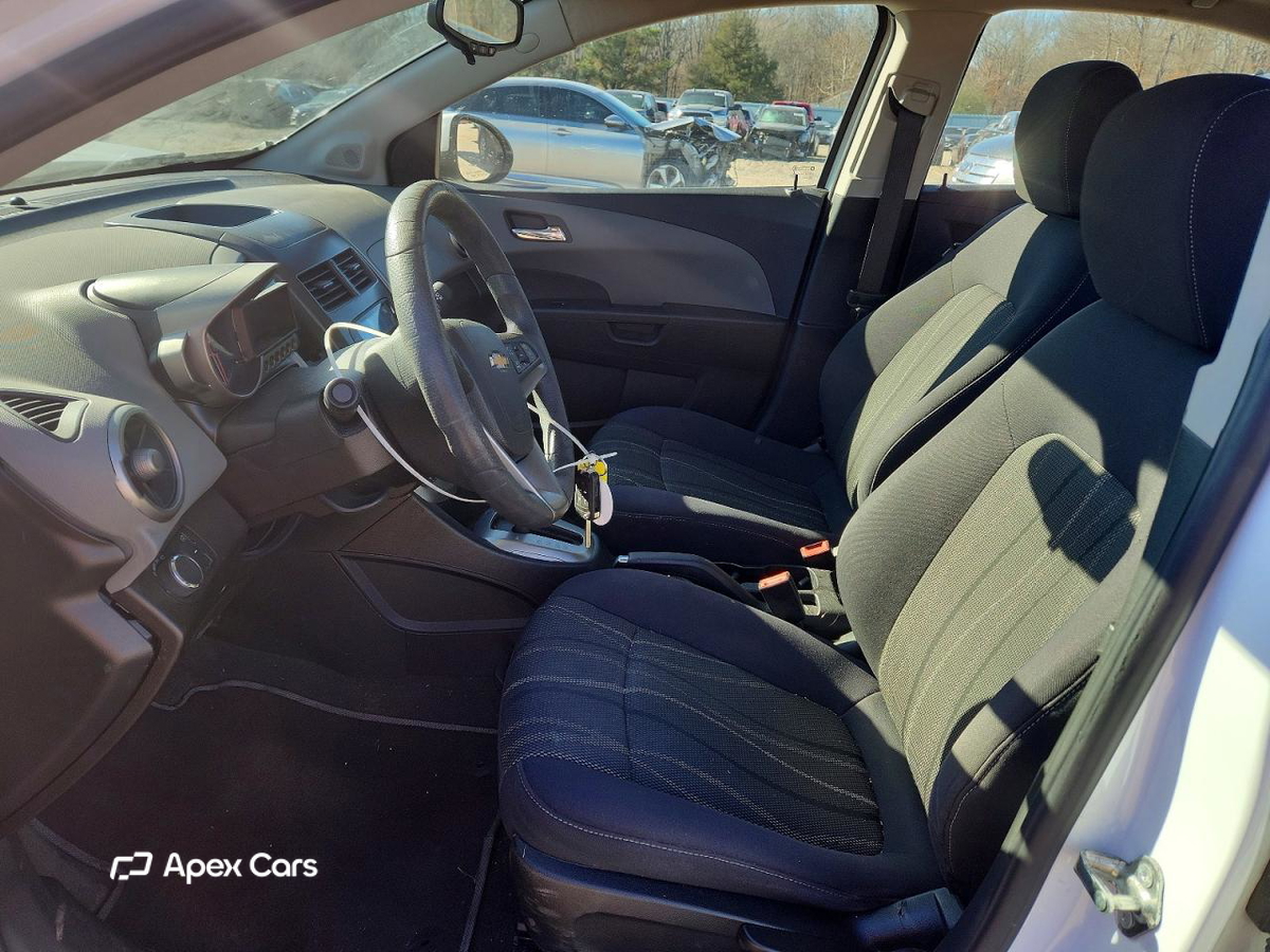 Chevrolet Sonic 2015