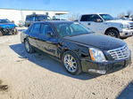 Cadillac DTS 2011