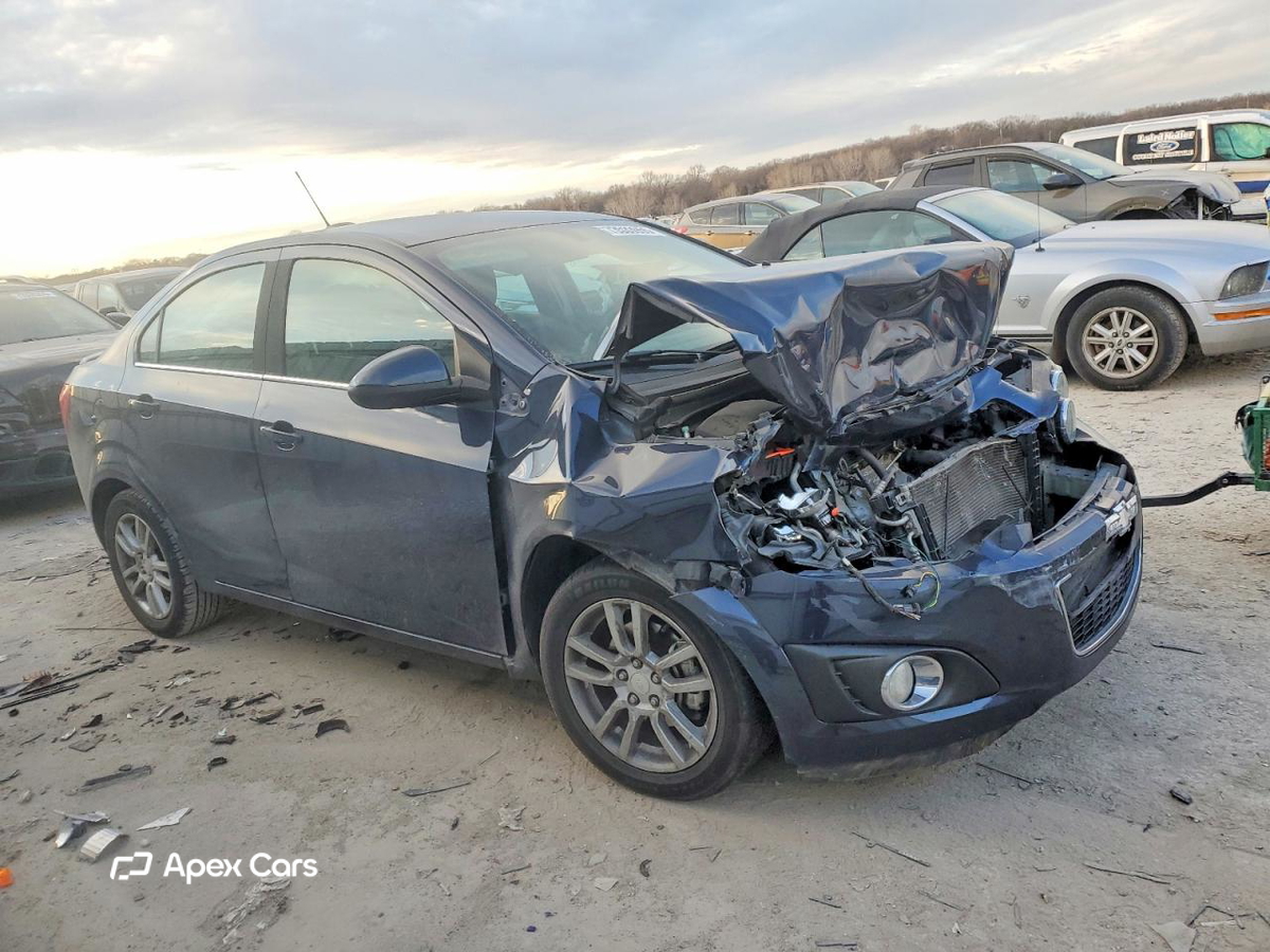 Chevrolet Sonic 2015