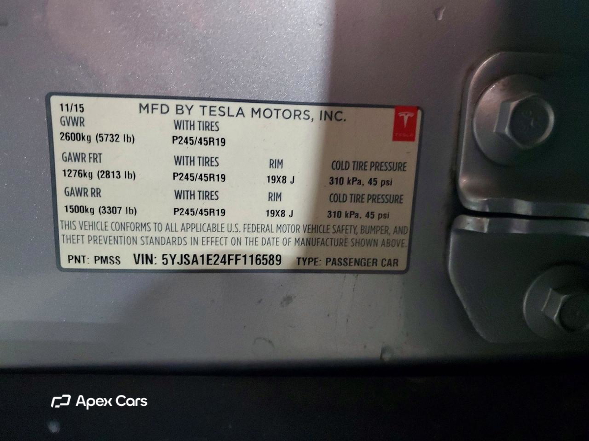Tesla Model S 2015