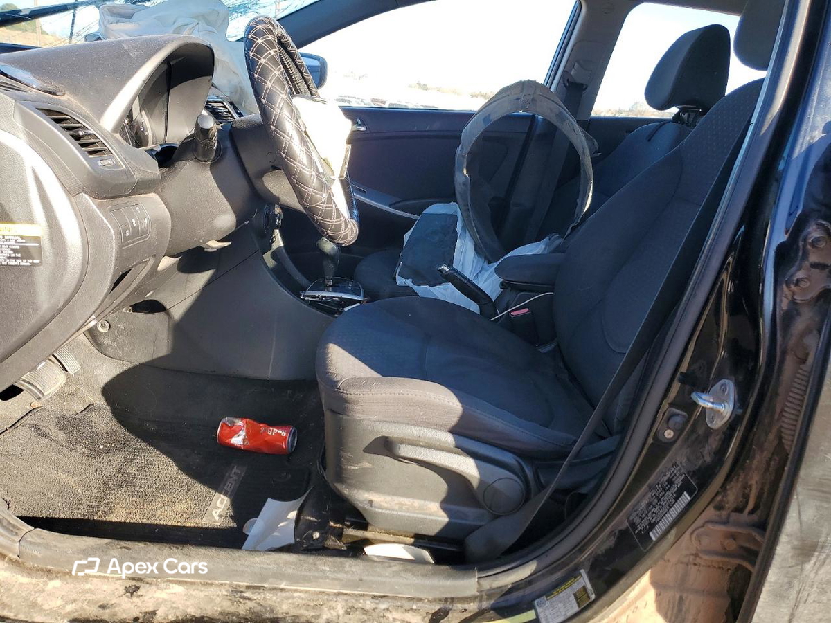 Hyundai Accent 2012