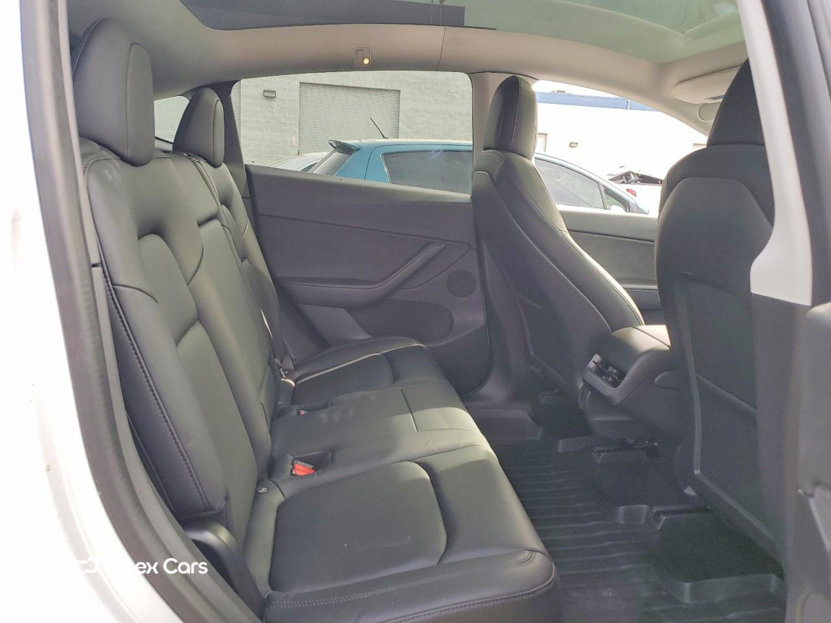 Tesla Model Y 2020