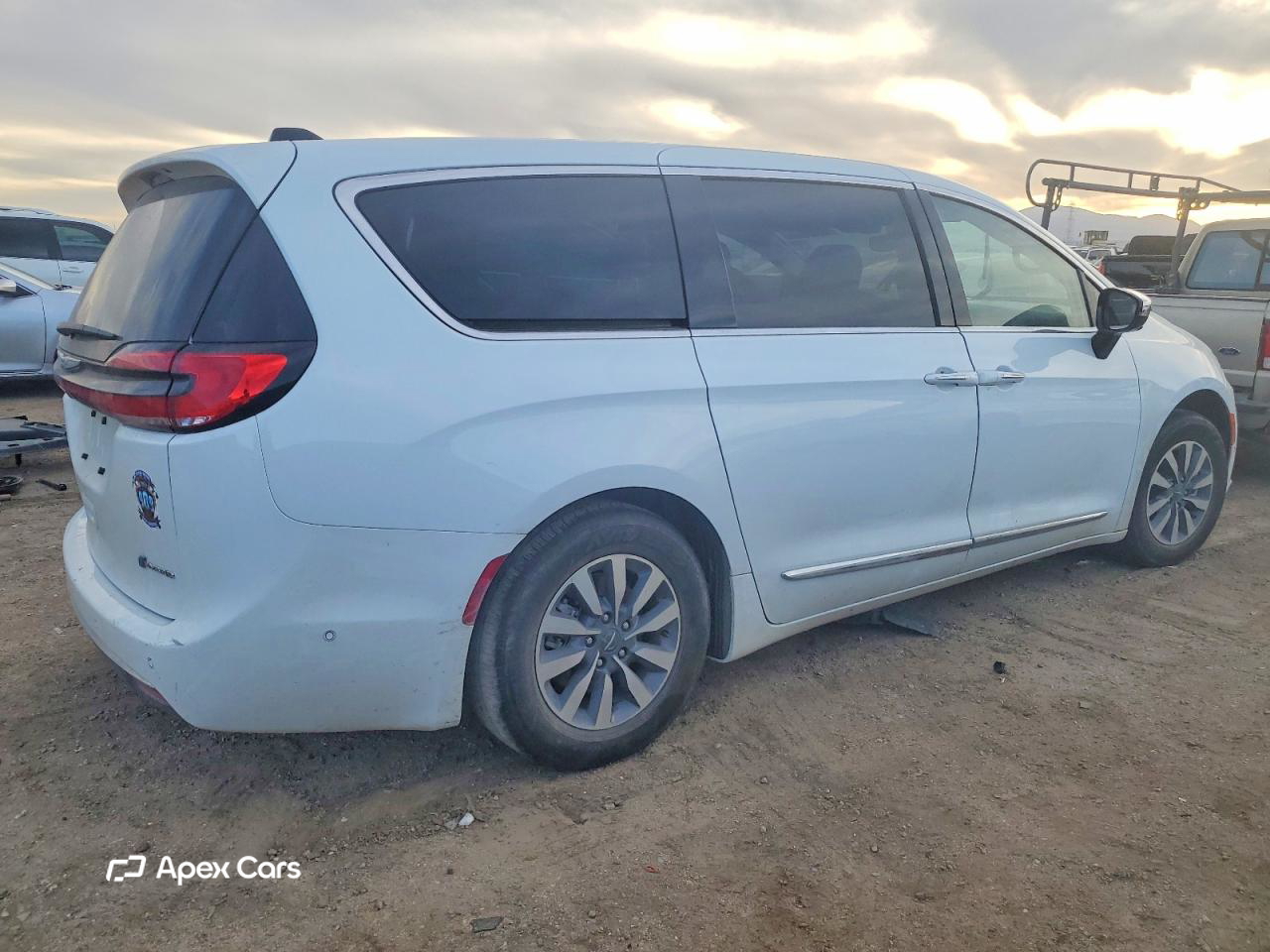Chrysler Pacifica 2023