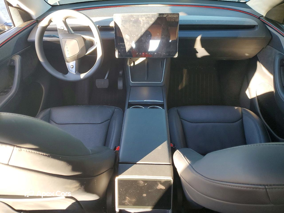 Tesla Model Y 2026