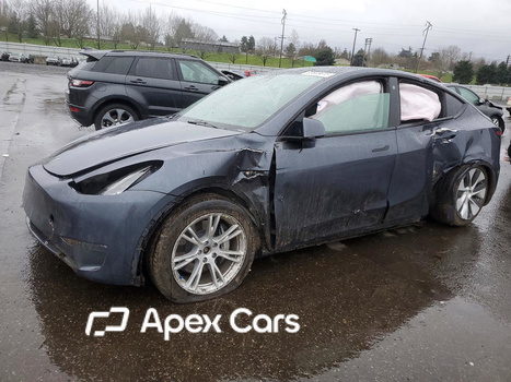 Tesla Model Y 2023 - Image 1 of 13