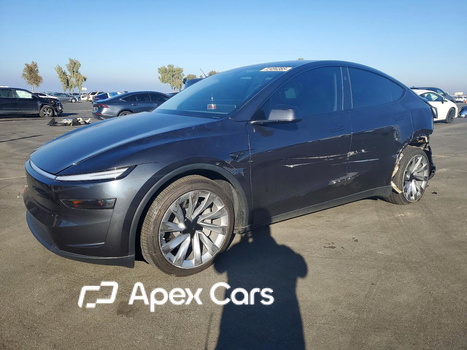 Tesla Model Y 2026 - Image 1 of 14