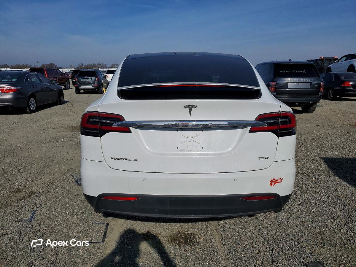 Tesla Model X 2018