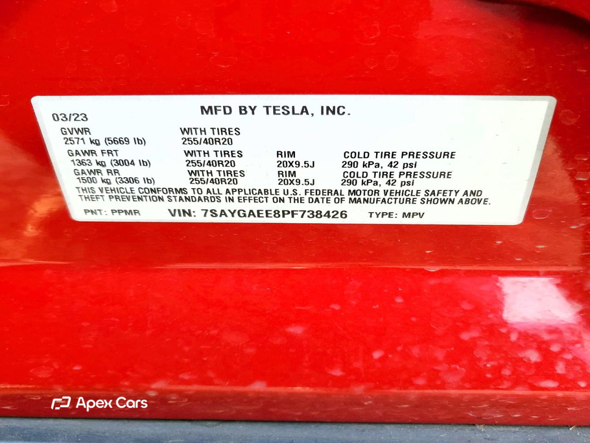 Tesla Model Y 2023