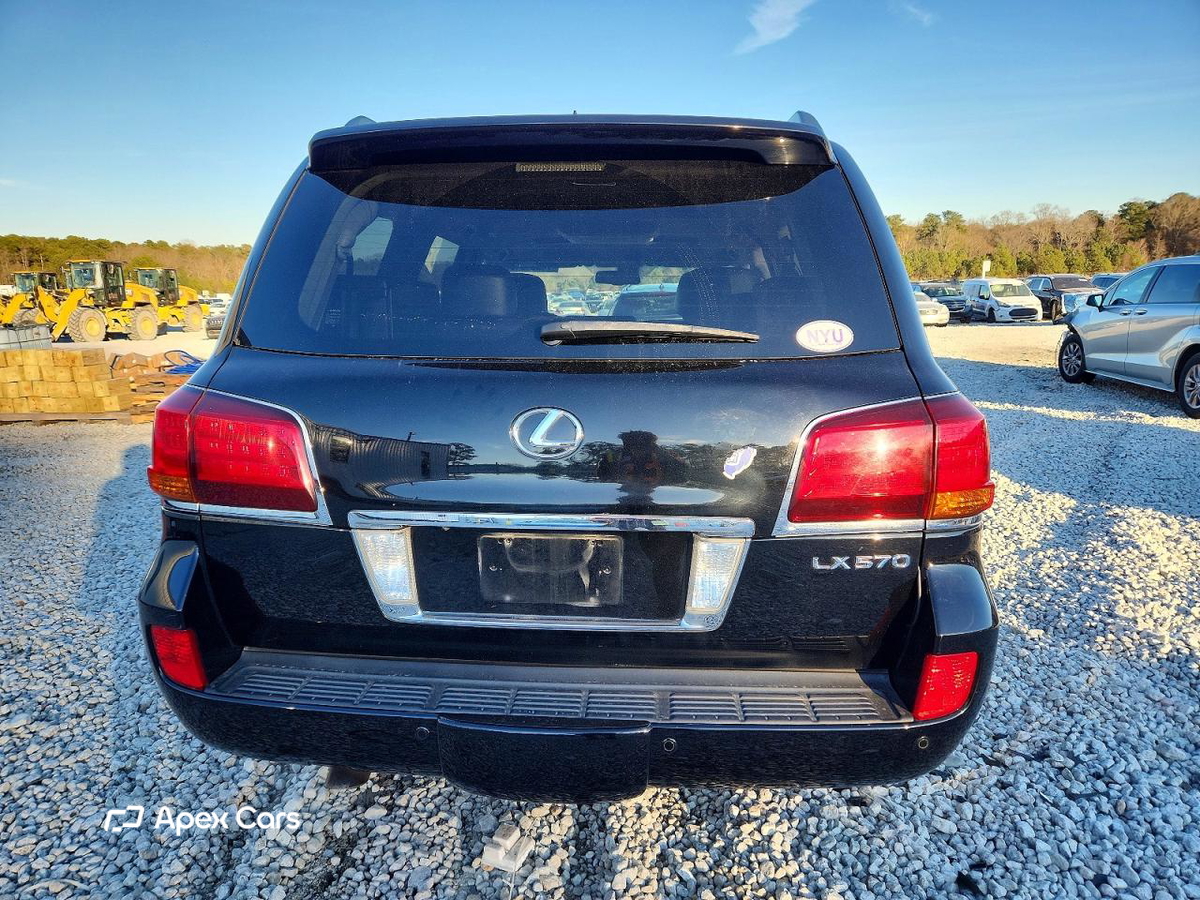 Lexus LX 2011