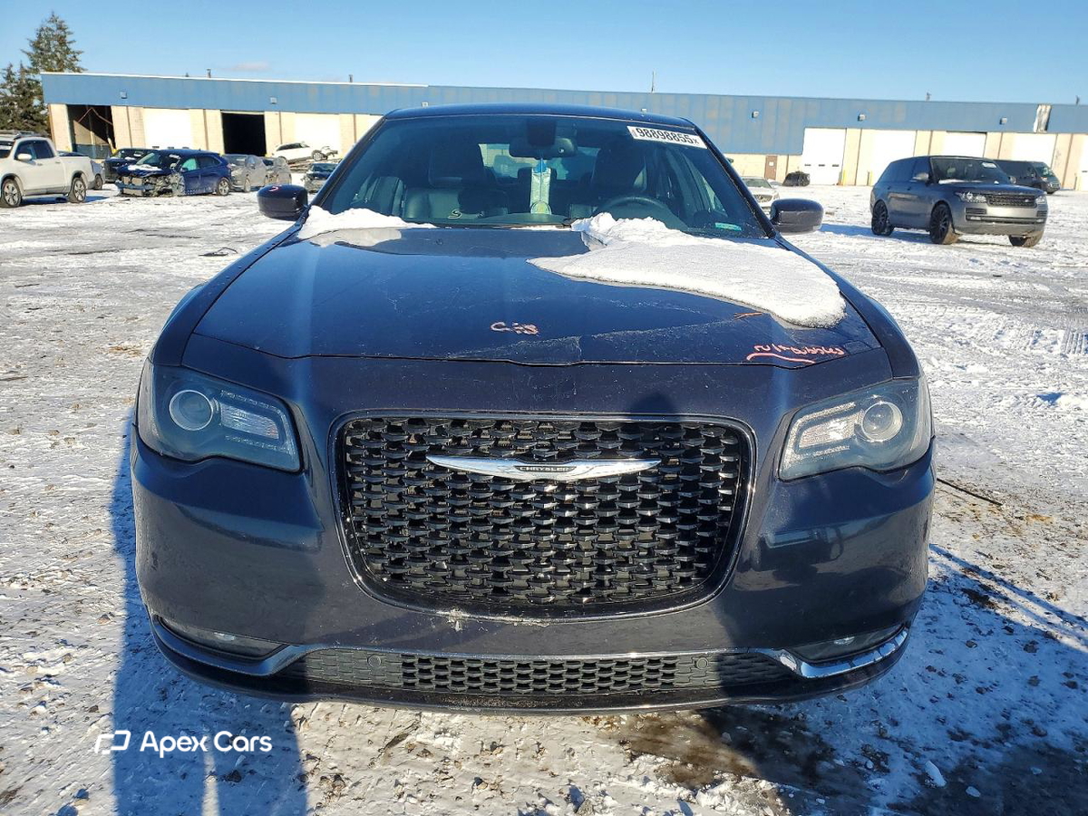 Chrysler 300 2016