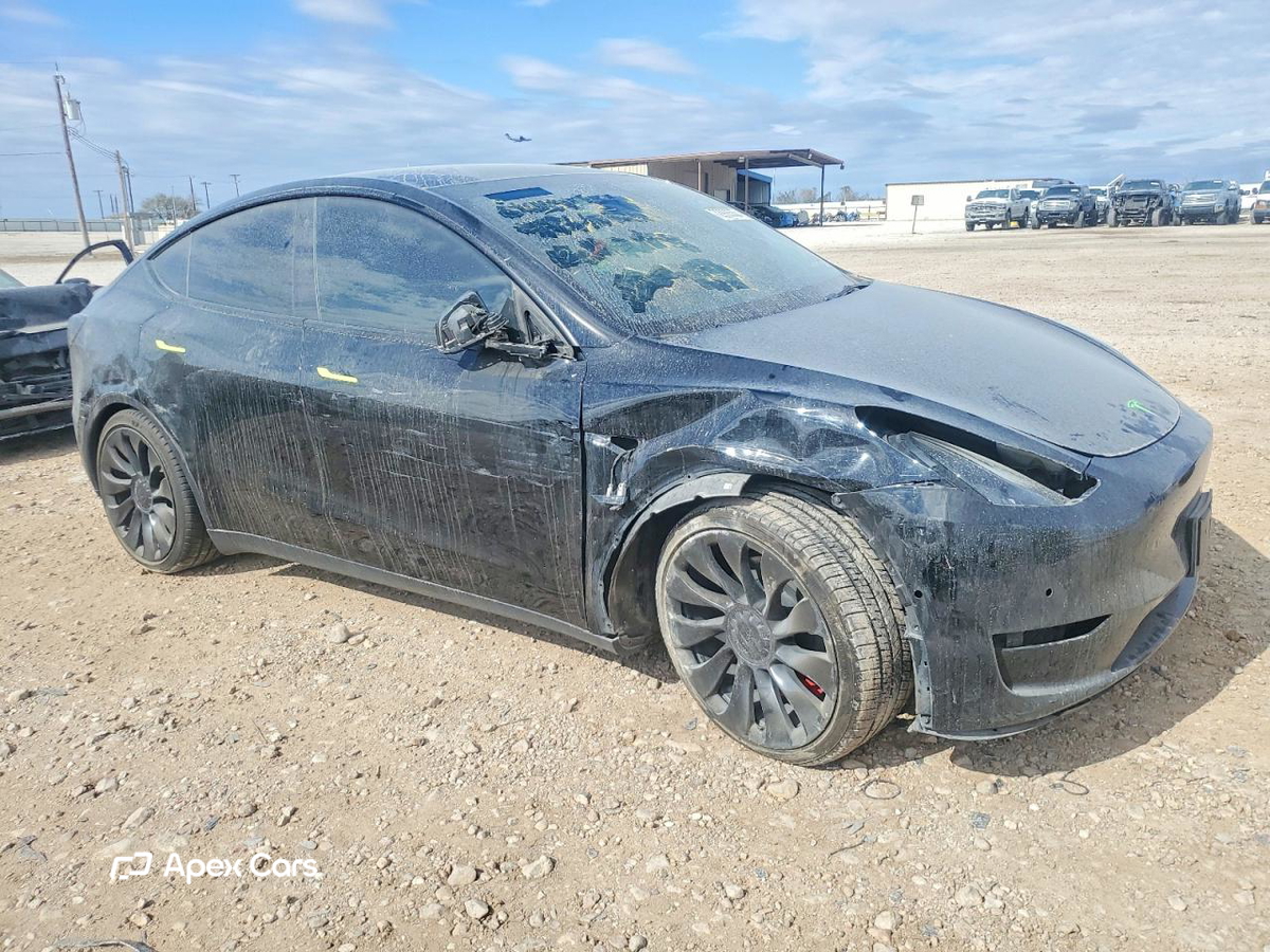Tesla Model Y 2022