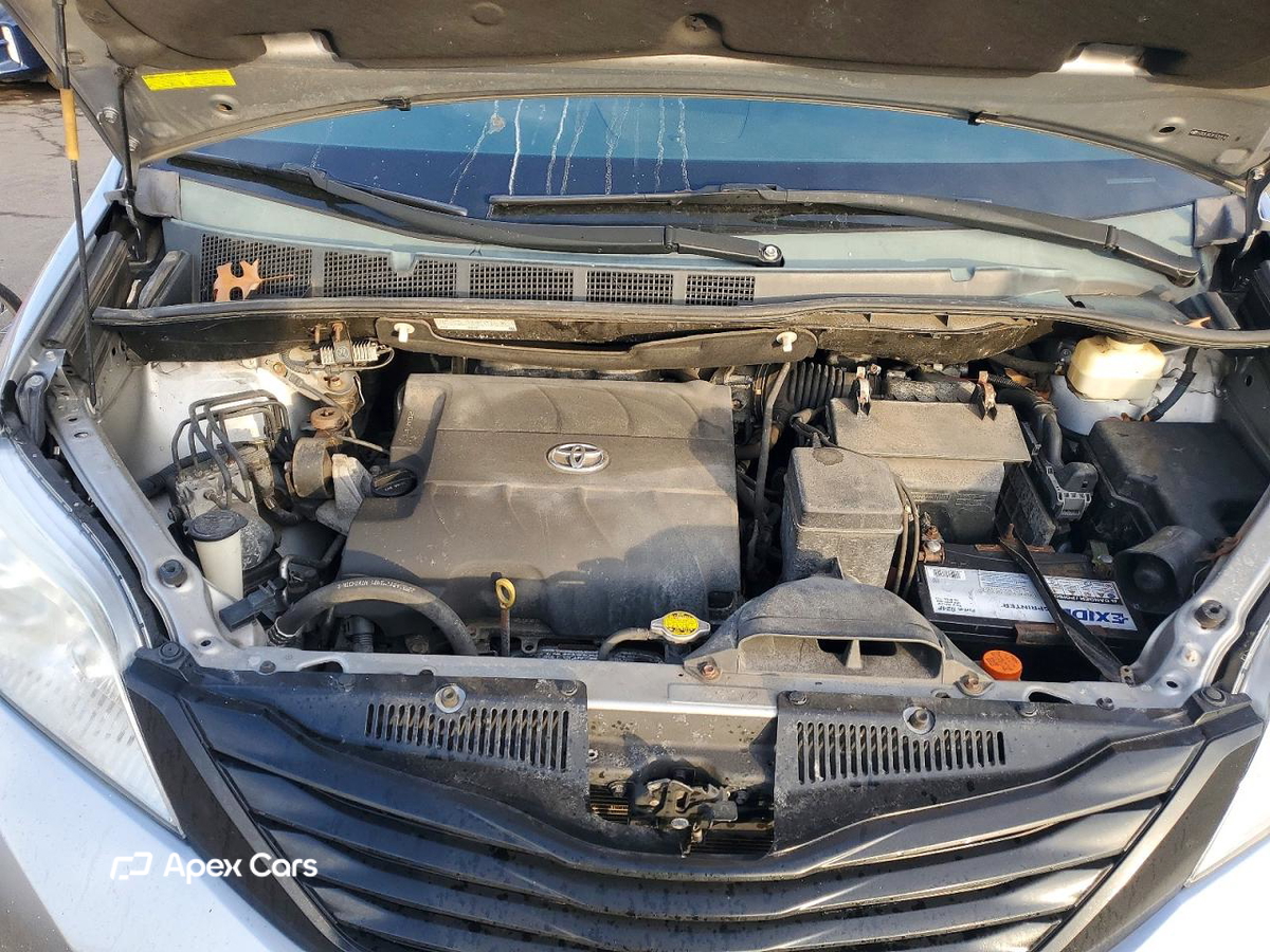 Toyota Sienna 2015