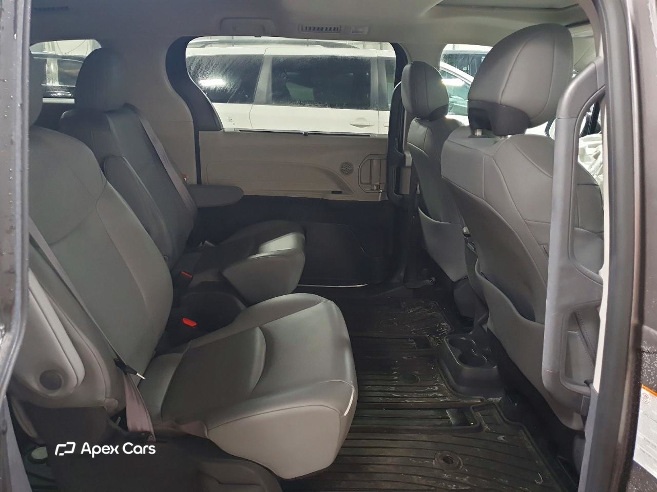 Toyota Sienna 2021