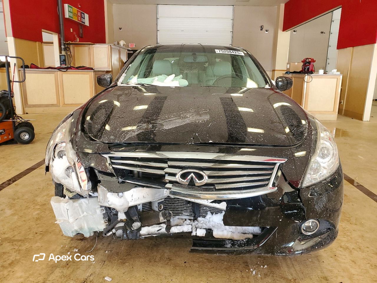 Infiniti G 2012
