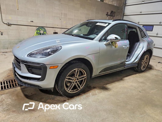 Porsche Macan 2022 - Image 1 of 14