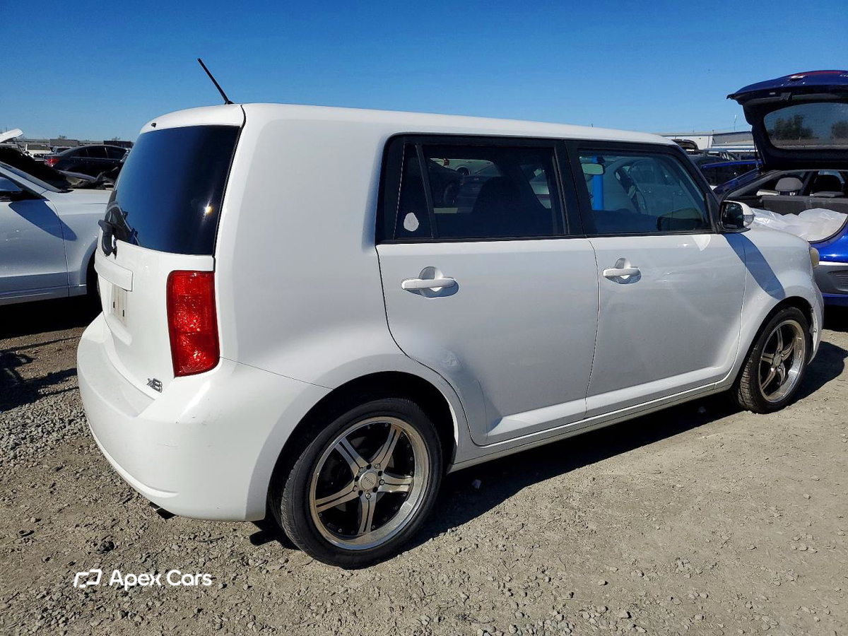 Toyota  2008