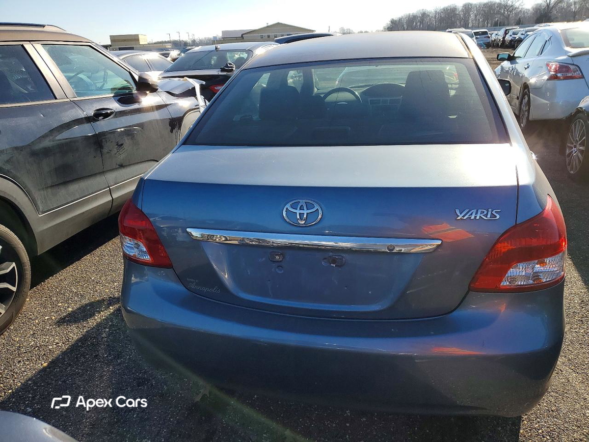 Toyota Yaris 2012