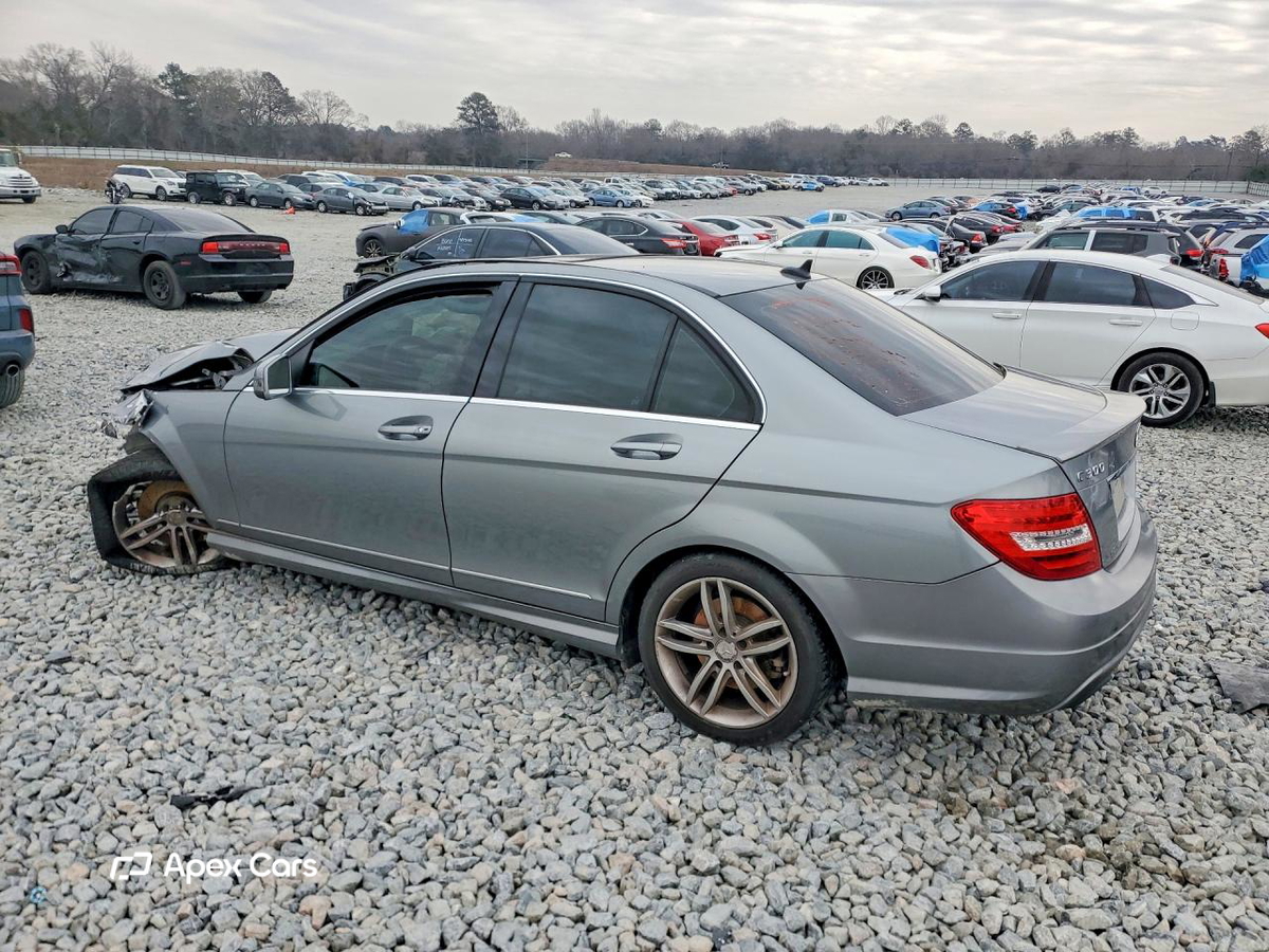 Mercedes-Benz  2013