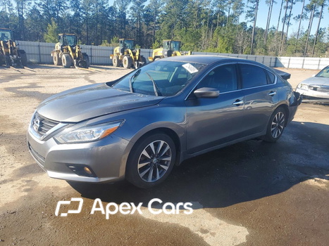 Nissan Altima 2017 - Zdjęcie 1 z 13