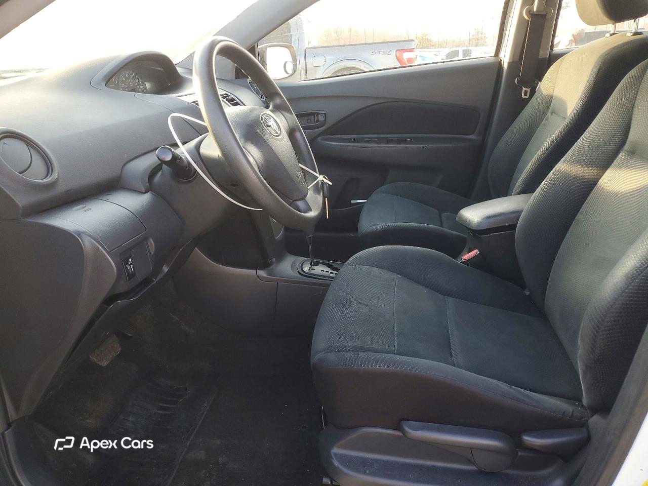 Toyota Yaris 2012