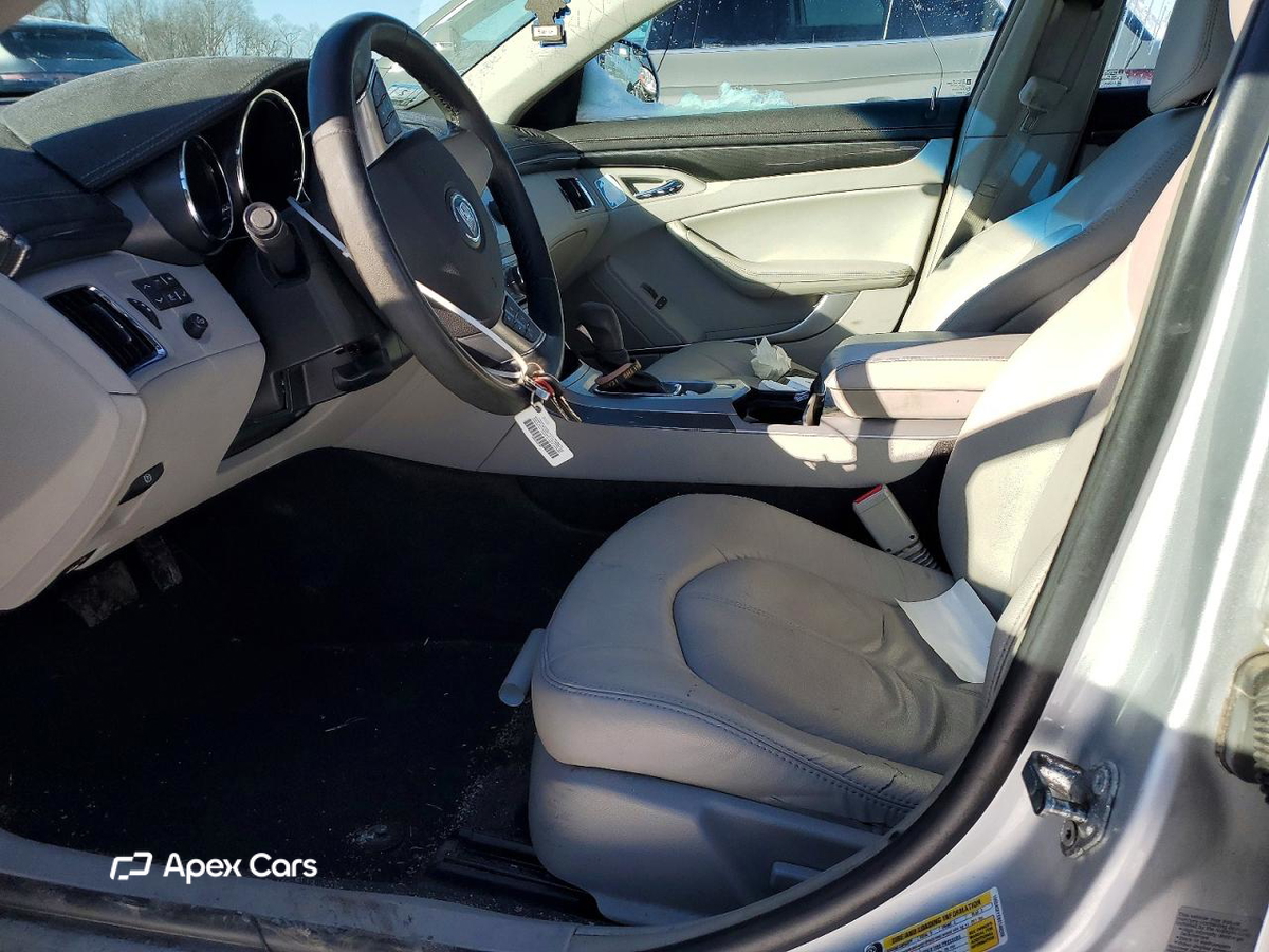Cadillac CTS 2011