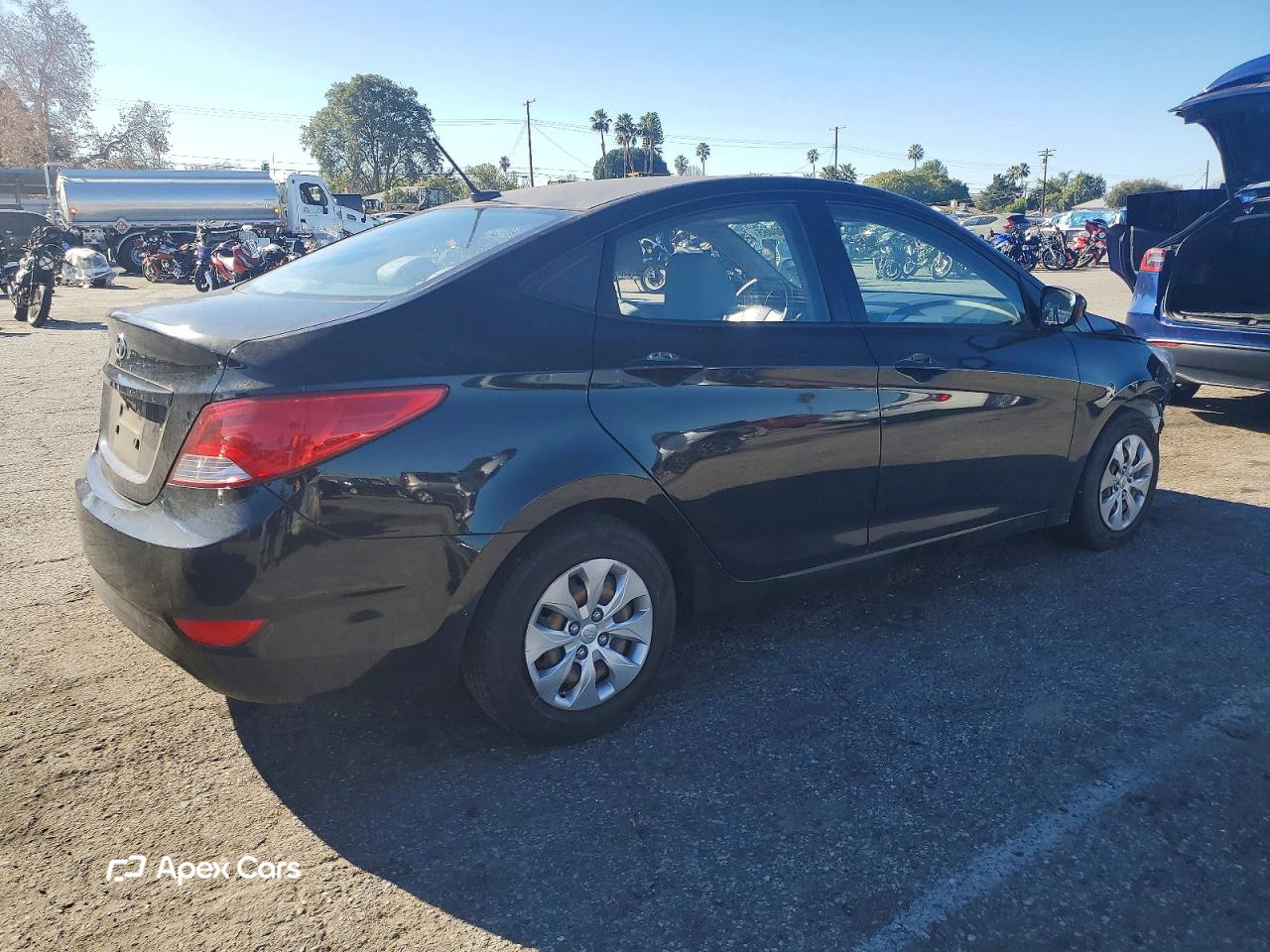 Hyundai Accent 2015