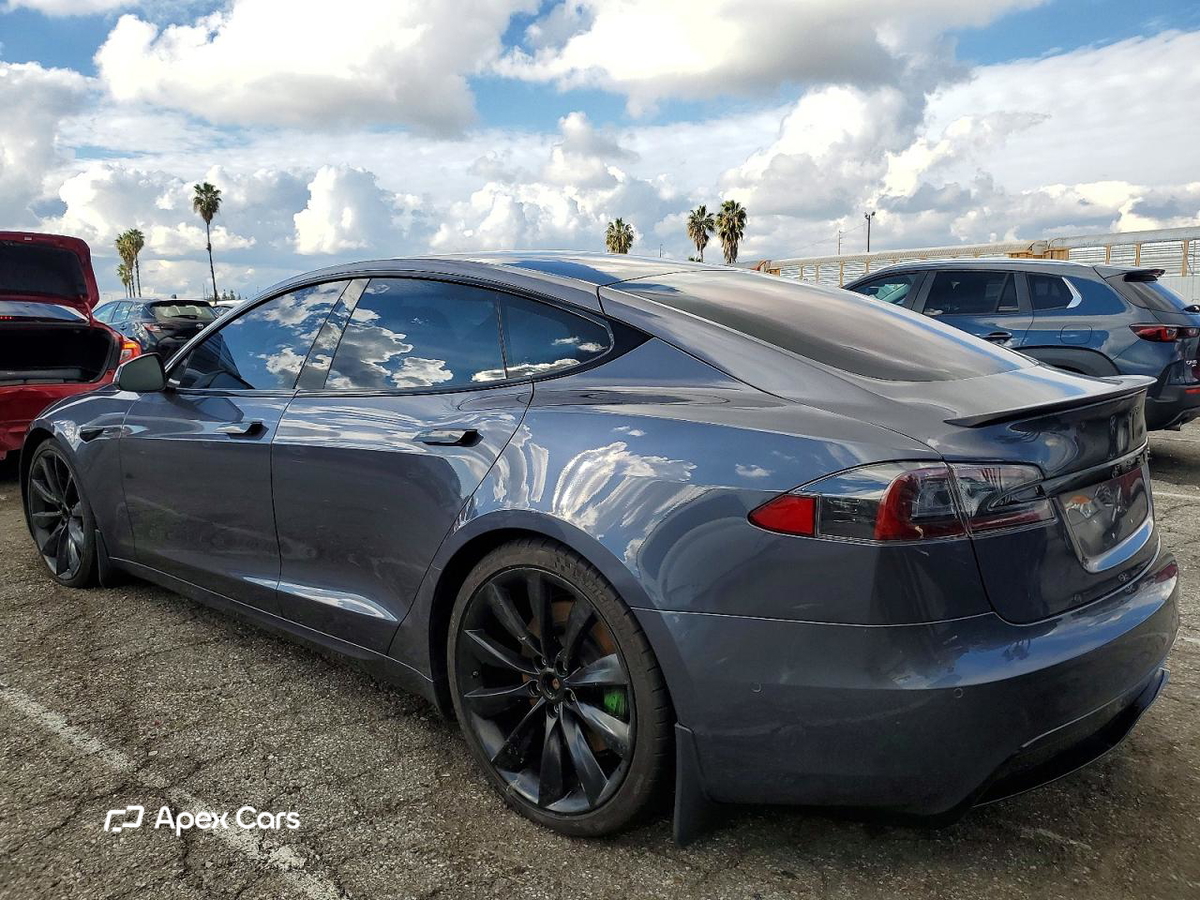 Tesla Model S 2021