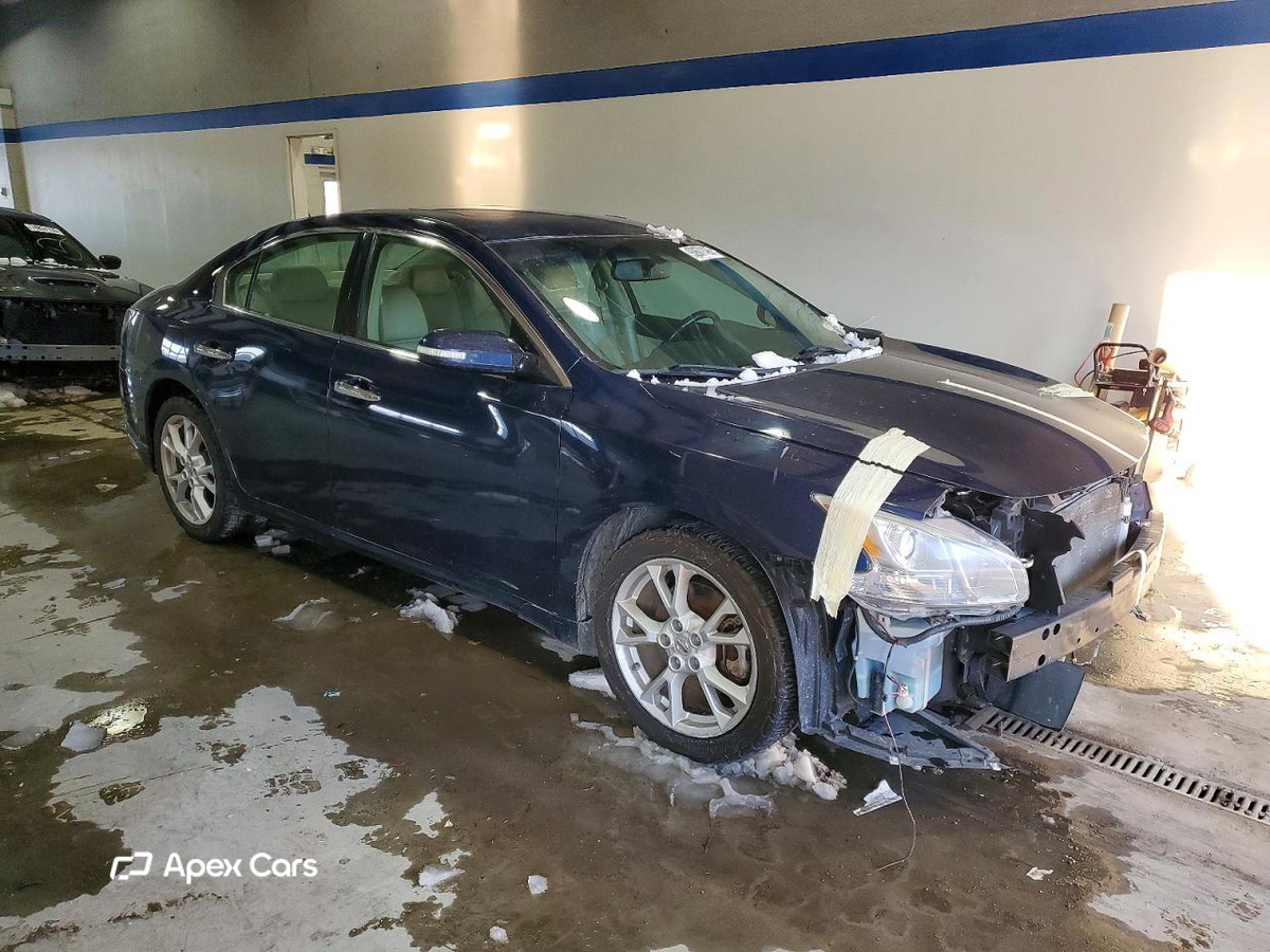Nissan Maxima 2014