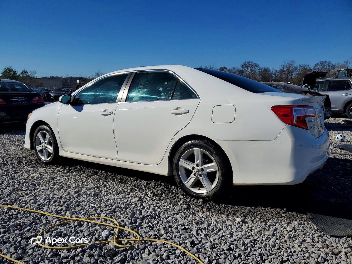 Toyota Camry 2012