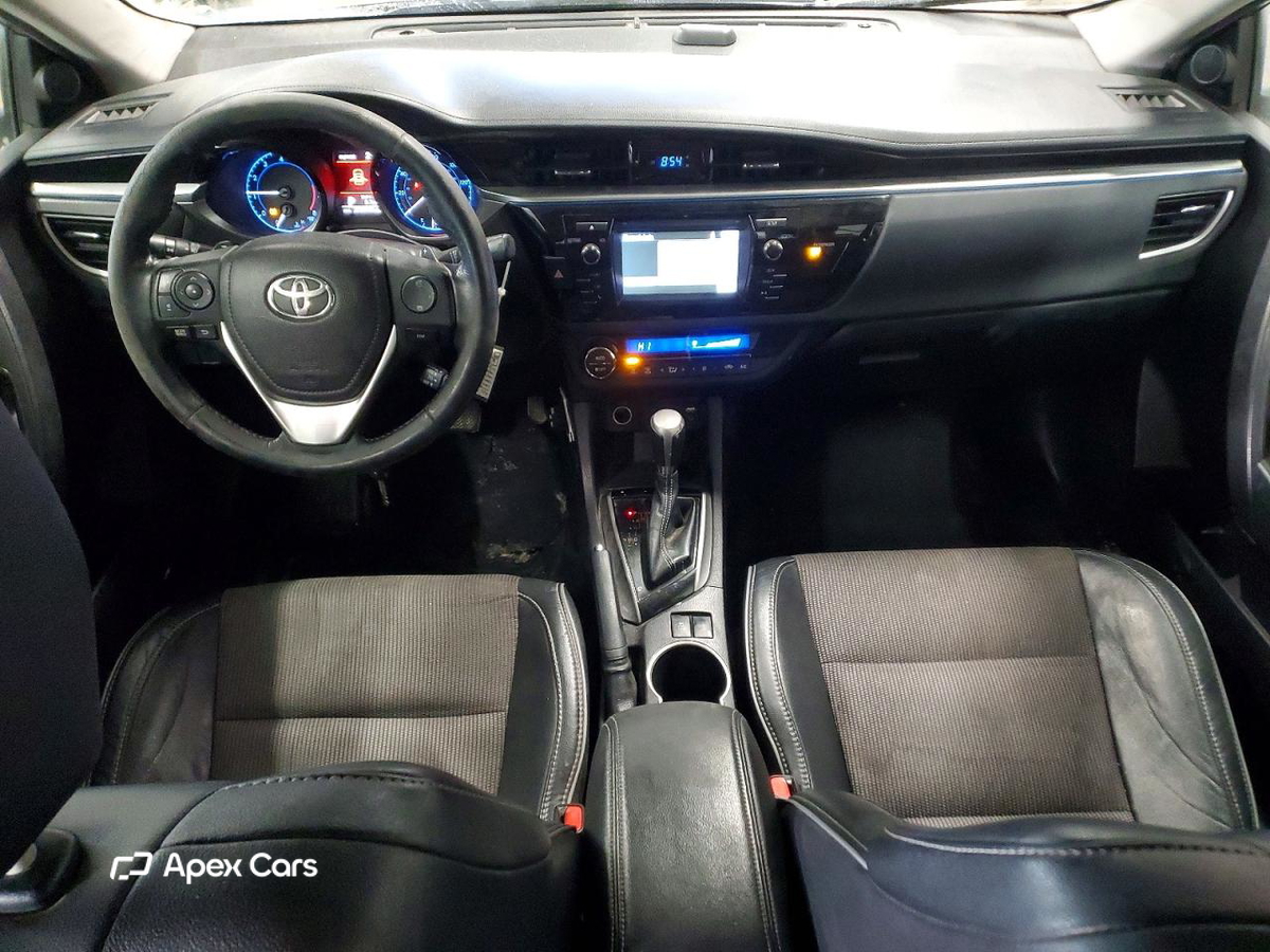 Toyota Corolla 2015