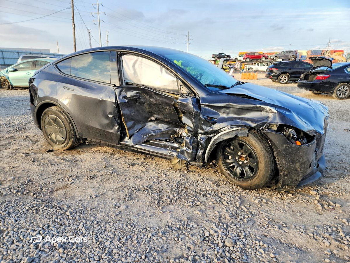 Tesla Model Y 2026