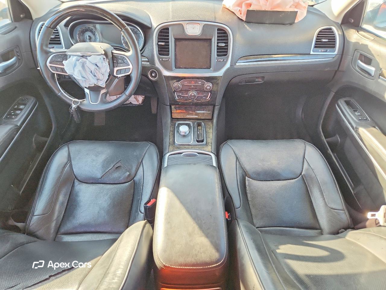 Chrysler 300 2019