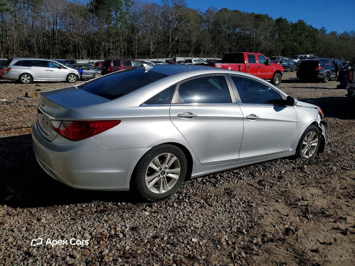Hyundai Sonata 2013