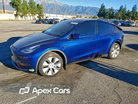 Tesla Model Y 2023 - Zdjęcie 1 z 13