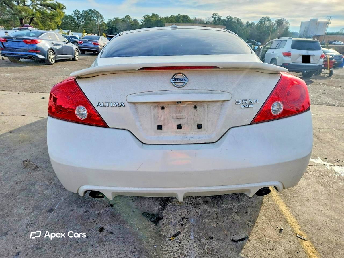 Nissan Altima 2012
