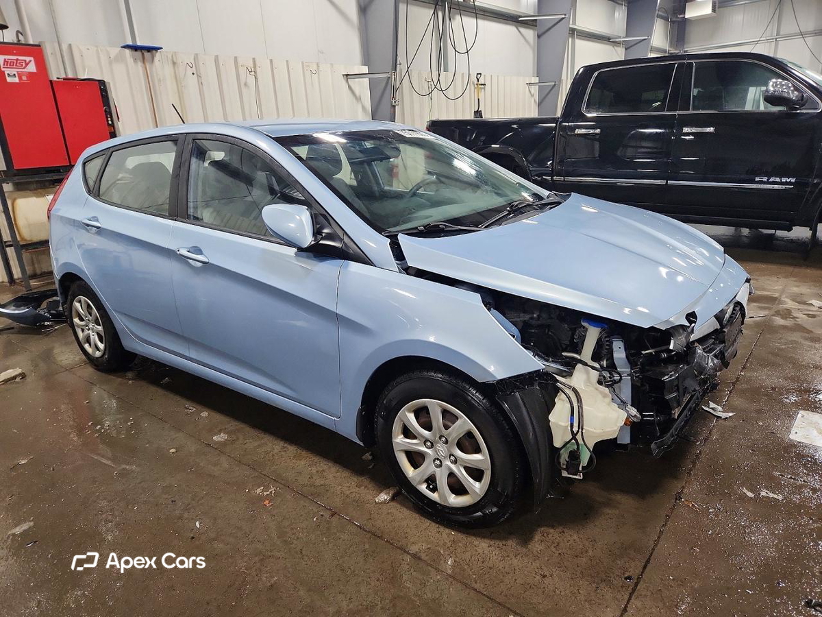 Hyundai Accent 2012