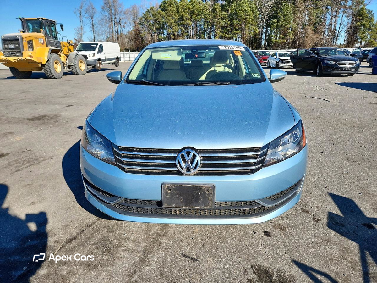 Volkswagen Passat 2012