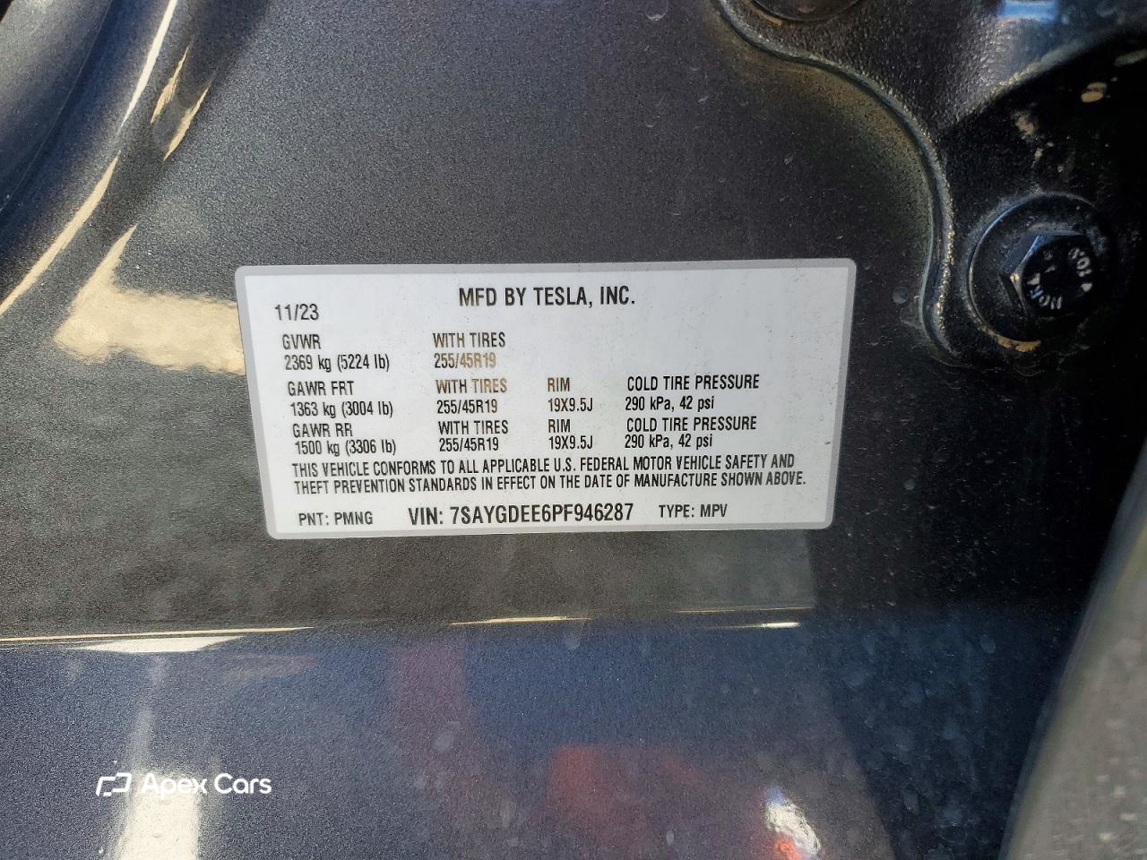 Tesla Model Y 2023