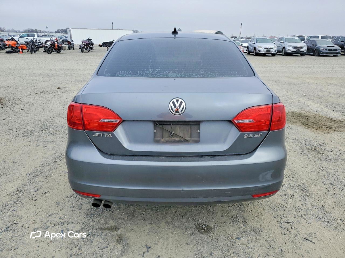 Volkswagen Jetta 2013
