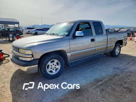 Chevrolet Silverado 2002 - Image 1 of 13