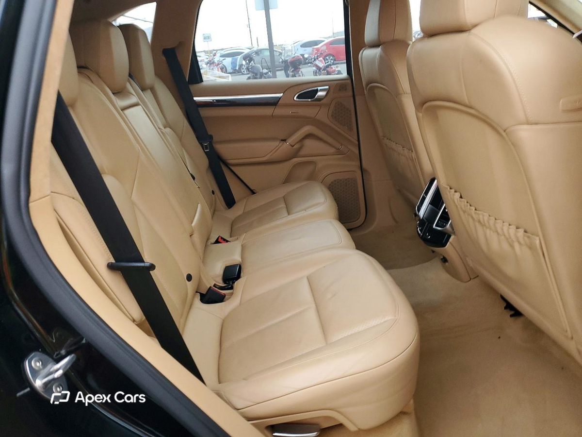Porsche Cayenne 2011
